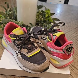 Reebok Kids' Sneakers in Pink and Gray Size 1